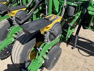 Main image John Deere 1775 17