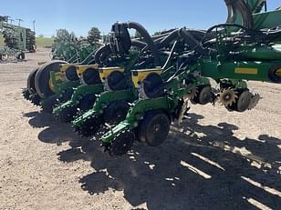 Main image John Deere 1775 8