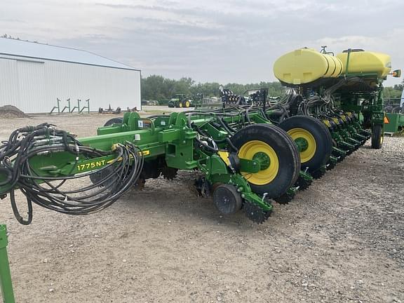 Image of John Deere 1775 Primary image
