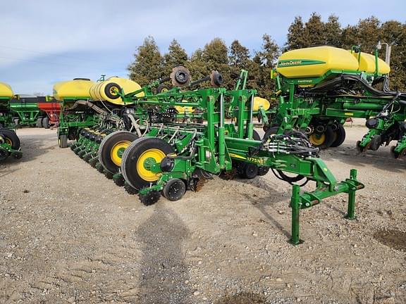 Image of John Deere 1775 Primary image