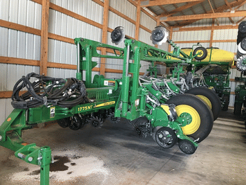 Main image John Deere 1775