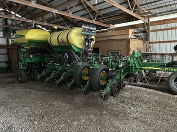 Main image John Deere 1775