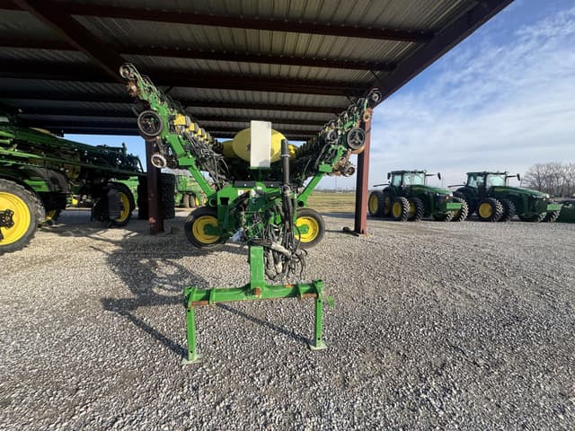 Image of John Deere 1795 equipment image 3