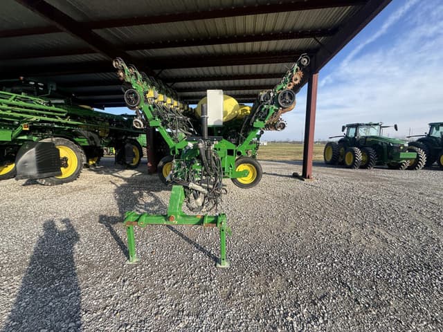 Image of John Deere 1795 equipment image 2