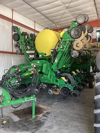 Image of John Deere 1795 Image 0