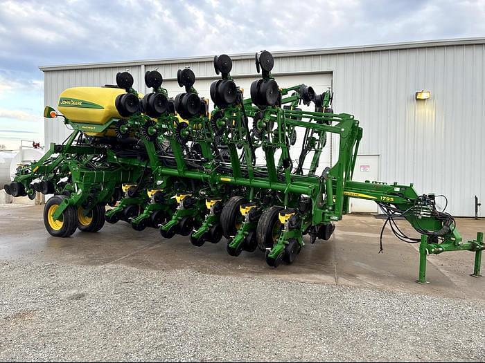 Image of John Deere 1795 Primary image