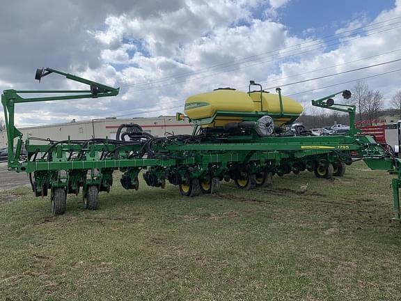 Image of John Deere 1795 Primary image