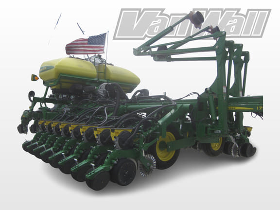 2020 John Deere 1795 Equipment Image0