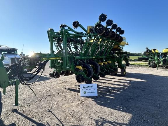 Image of John Deere 1795 Primary image