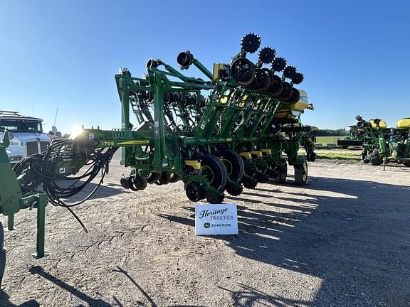 Image of John Deere 1795 Primary image