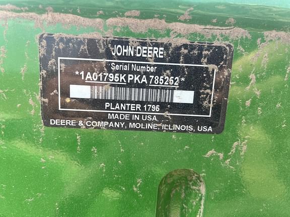 Image of John Deere 1795 equipment image 2