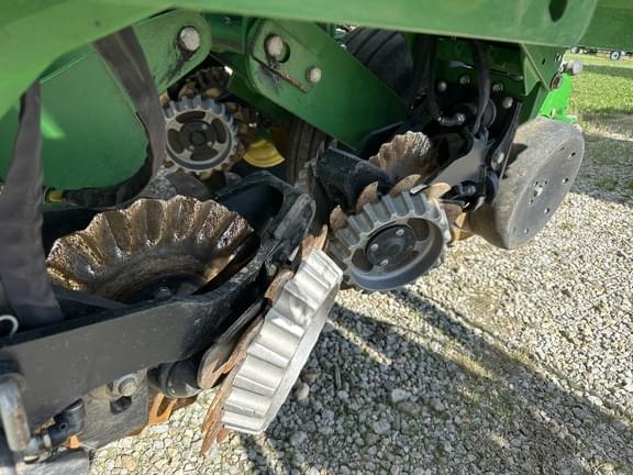 Image of John Deere 1795 equipment image 4