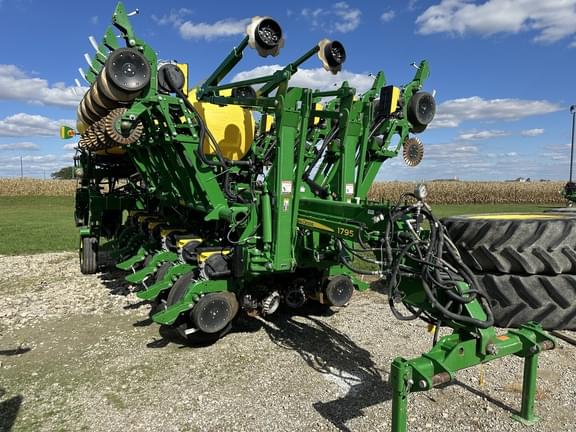 Image of John Deere 1795 Primary image