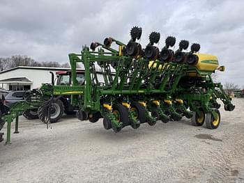 2020 John Deere 1795 Equipment Image0