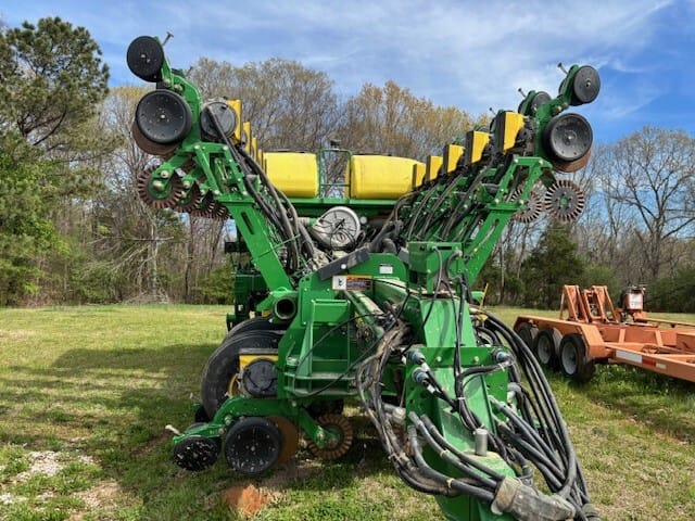 2020 John Deere 1795 Equipment Image0