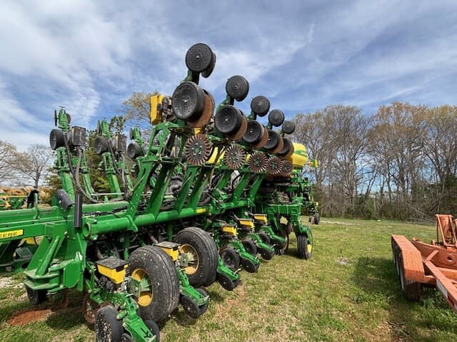 Image of John Deere 1795 Image 1