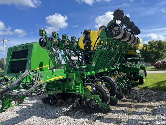 Main image John Deere 1795