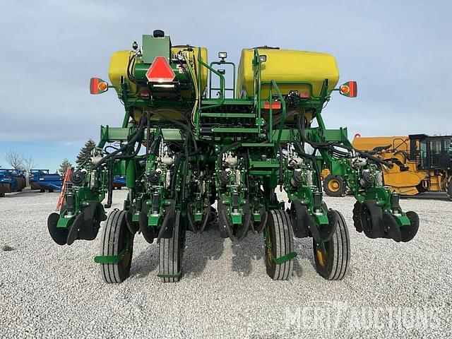 Image of John Deere 1795 equipment image 3