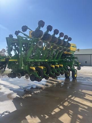 Image of John Deere 1795 Primary image
