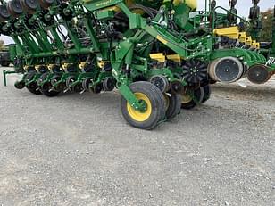 Main image John Deere 1795 8