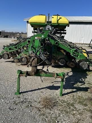 Image of John Deere 1795 equipment image 4