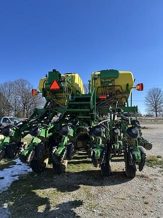 Image of John Deere 1795 equipment image 3