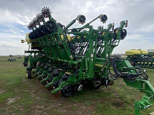 Main image John Deere 1795 6