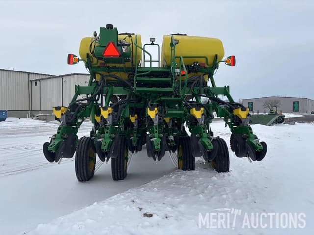 Image of John Deere 1795 equipment image 3