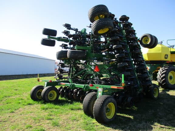 Image of John Deere 1890 equipment image 2