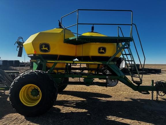 Image of John Deere 1890 equipment image 4