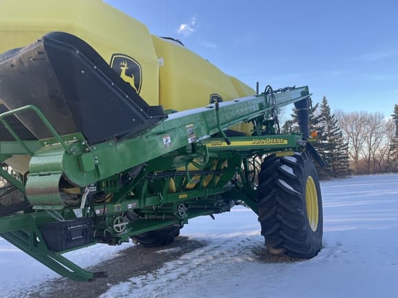 Image of John Deere 1890 equipment image 1