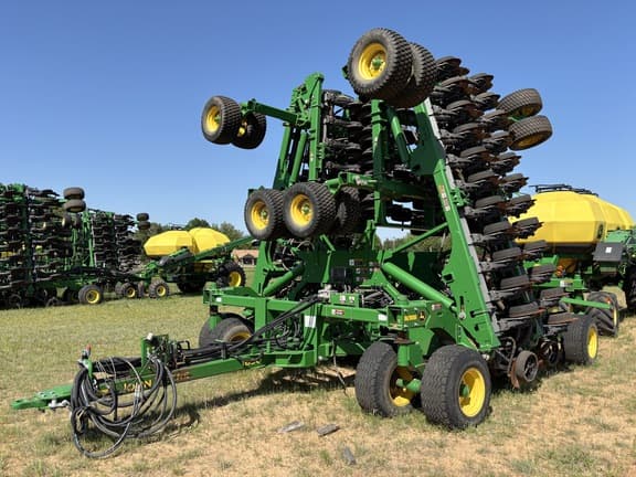 Image of John Deere 1890 equipment image 1
