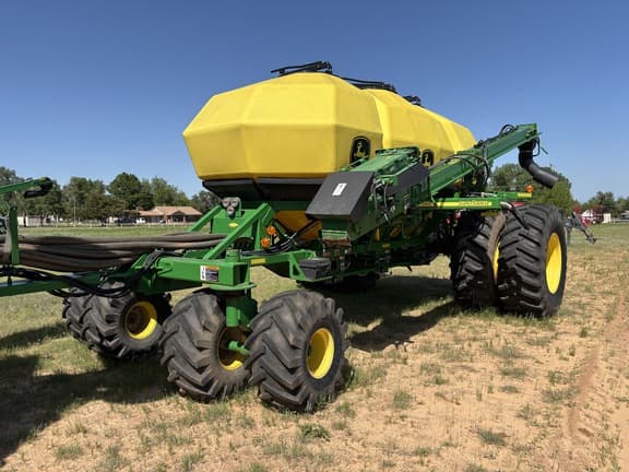 Image of John Deere 1890 equipment image 2