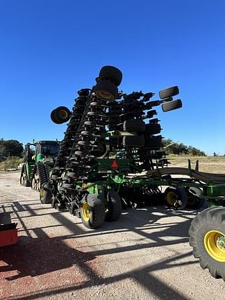 Image of John Deere 1890 equipment image 3