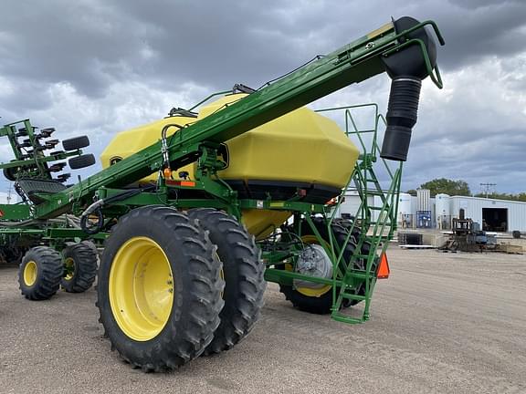 Image of John Deere 1890 equipment image 4