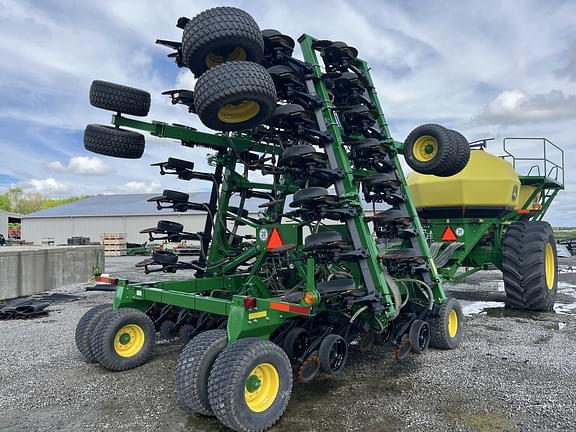 Image of John Deere 1890 Primary image