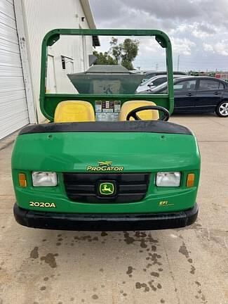 Image of John Deere 2020A equipment image 3