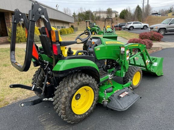 Image of John Deere 2025R equipment image 2