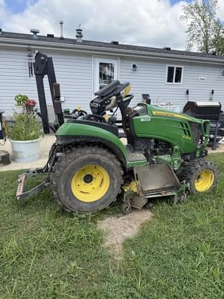 Image of John Deere 2025R equipment image 2