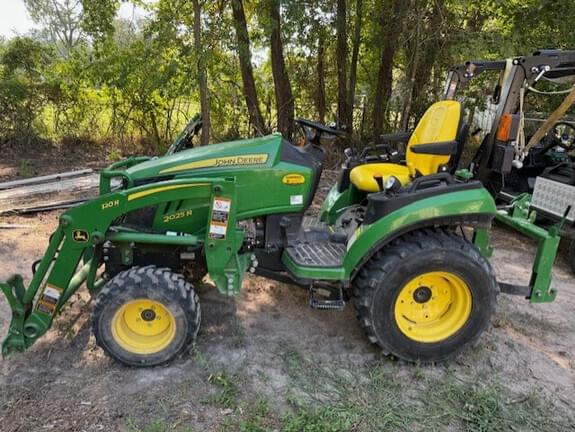 Image of John Deere 2025R equipment image 4