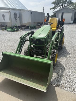 2020 John Deere 2025R Equipment Image0