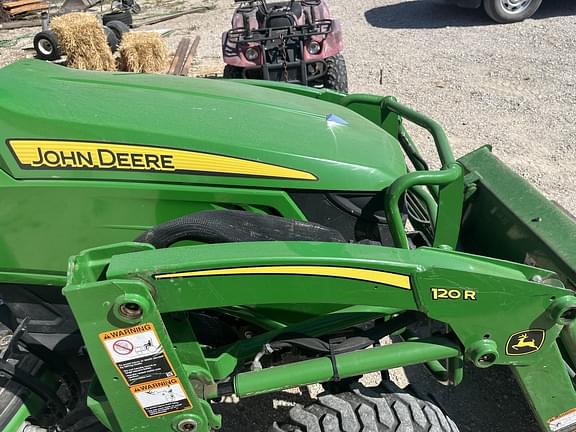 Image of John Deere 2025R equipment image 1