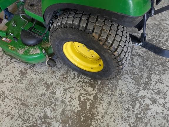 Image of John Deere 2025R equipment image 2