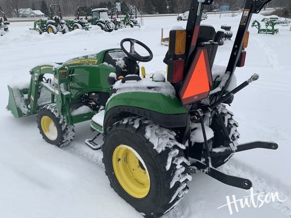 Image of John Deere 2025R equipment image 2
