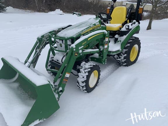 Image of John Deere 2025R equipment image 3