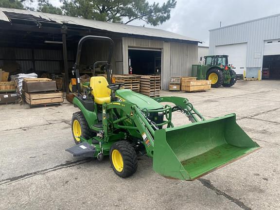 Image of John Deere 2025R equipment image 2