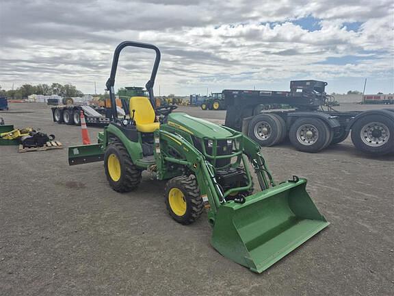 Image of John Deere 2025R equipment image 1