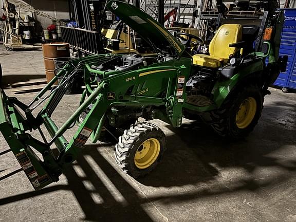 Image of John Deere 2025R equipment image 1