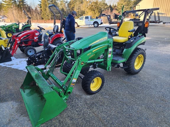 Image of John Deere 2025R equipment image 1