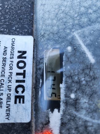 Image of John Deere 2025R equipment image 2